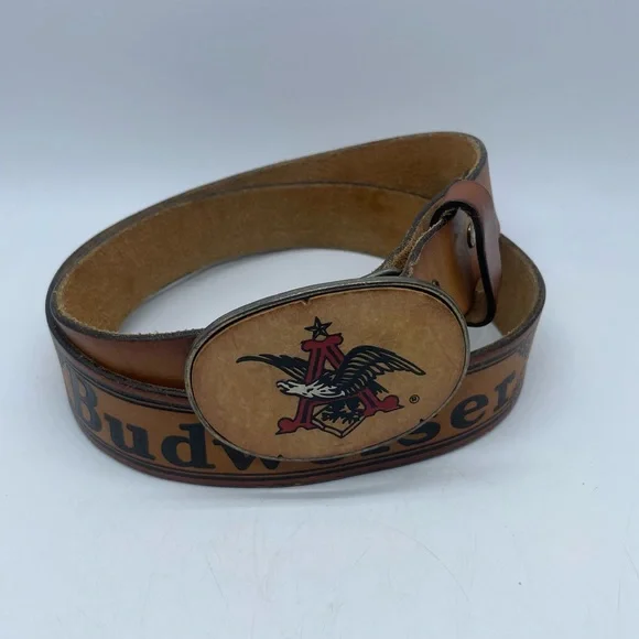 [レア]80s 90s Budweiser 本革ベルトVINTAGE馬車usa製 Men's Vintage Budweiser Tooled Clydesdales Leather Belt and